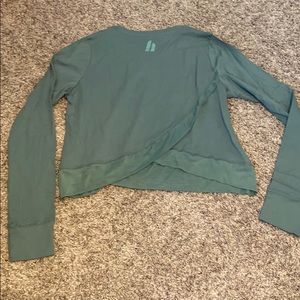 Hypr Wear Cross Back Crop Workout Shirt M